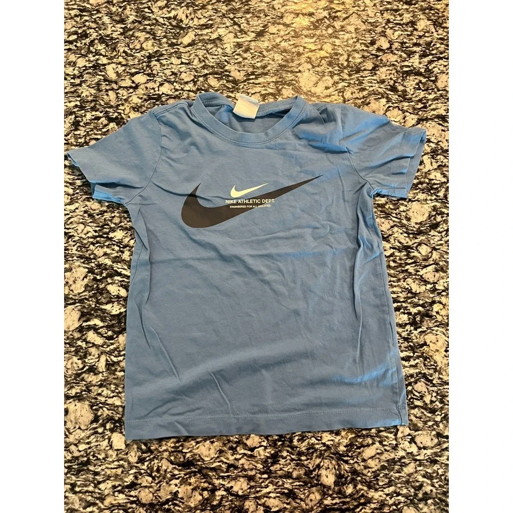 Nike Sportswear T‎ Shirt Girls Small Blue Performance Graphic Print Short Sleeve